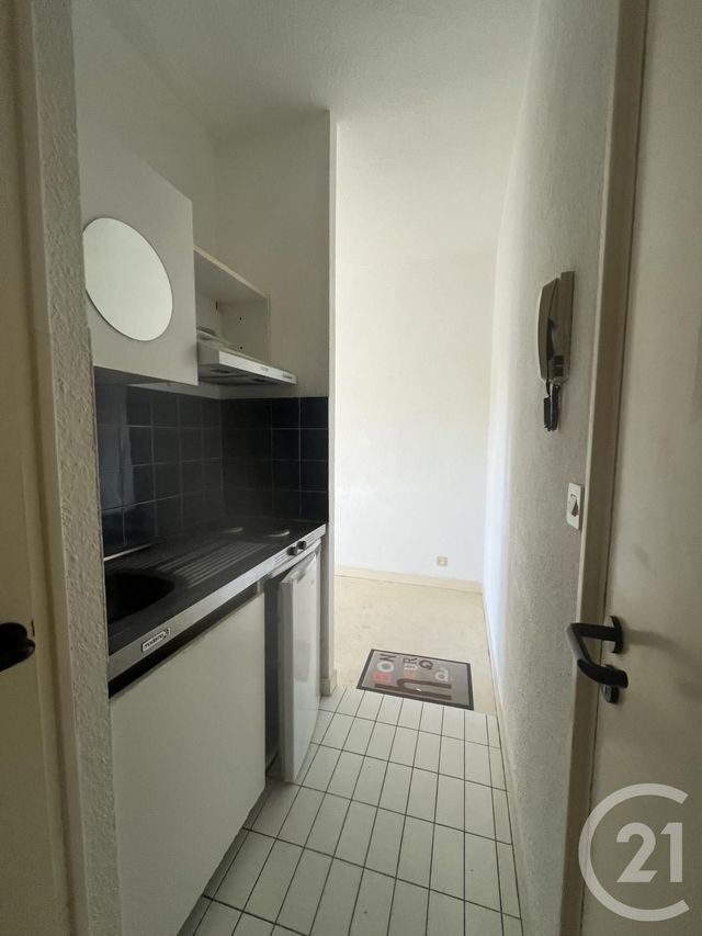 Appartement Studio &agrave; louer - 1 pi&egrave;ce - 15 m2 - Rennes - 35 - BRETAGNE