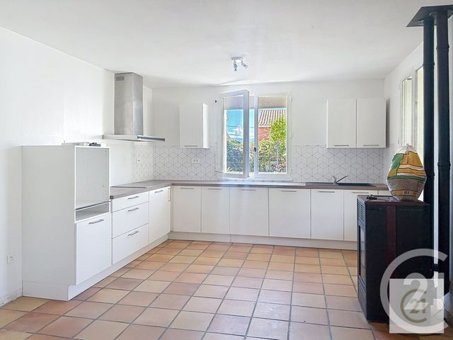 Maison &agrave; louer - 4 pi&egrave;ces - 94,75 m2 - Villeneuve Du Pareage - 09 - MIDI-PYRENEES