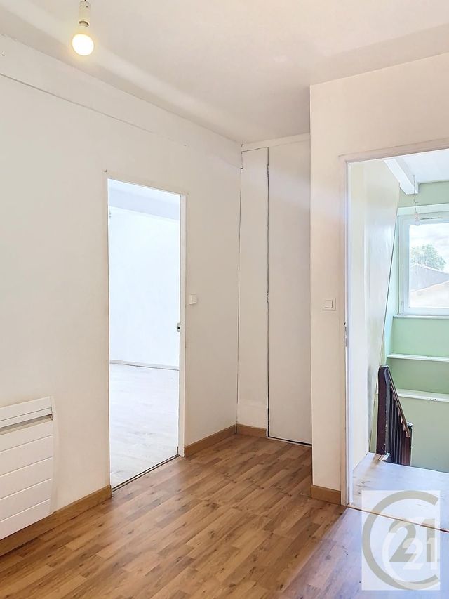 Appartement F3 &agrave; louer - 3 pi&egrave;ces - 87 m2 - Avignonet Lauragais - 31 - MIDI-PYRENEES