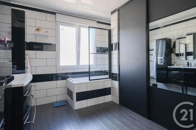 Maison à vendre - 5 pièces - 135,96 m2 - Bricquebec En Cotentin - 50 - BASSE-NORMANDIE