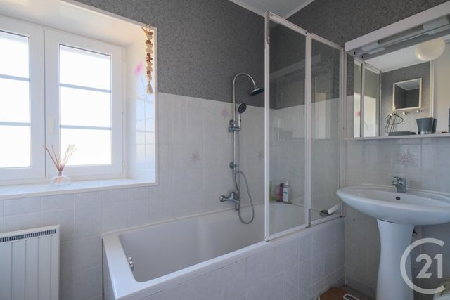 Maison à vendre - 5 pièces - 102,38 m2 - St Georges De La Riviere - 50 - BASSE-NORMANDIE