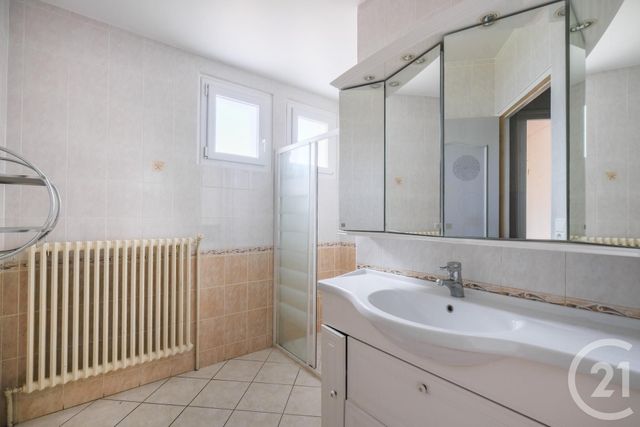 Maison &agrave; vendre - 5 pi&egrave;ces - 121,55 m2 - Ste Mere Eglise - 50 - BASSE-NORMANDIE