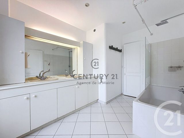 Appartement F4 &agrave; louer - 4 pi&egrave;ces - 95,54 m2 - Paris - 75016 - ILE-DE-FRANCE