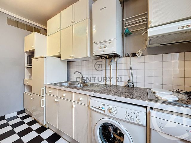 Appartement F3 &agrave; louer - 3 pi&egrave;ces - 57,11 m2 - Paris - 75011 - ILE-DE-FRANCE