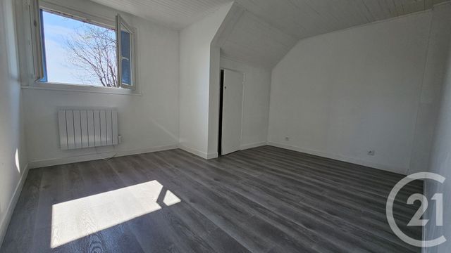 Appartement F3 &agrave; louer - 3 pi&egrave;ces - 63,02 m2 - Sucy En Brie - 94 - ILE-DE-FRANCE