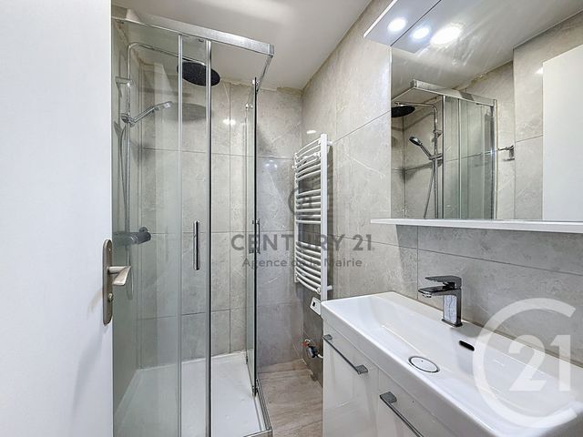 Appartement F1 &agrave; louer - 1 pi&egrave;ce - 24,96 m2 - Fontenay Sous Bois - 94 - ILE-DE-FRANCE