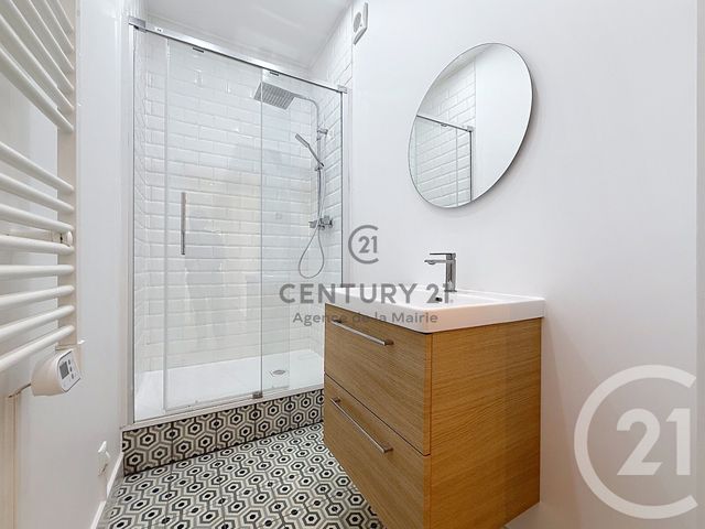 Appartement F3 &agrave; louer - 3 pi&egrave;ces - 68,24 m2 - Paris - 75011 - ILE-DE-FRANCE