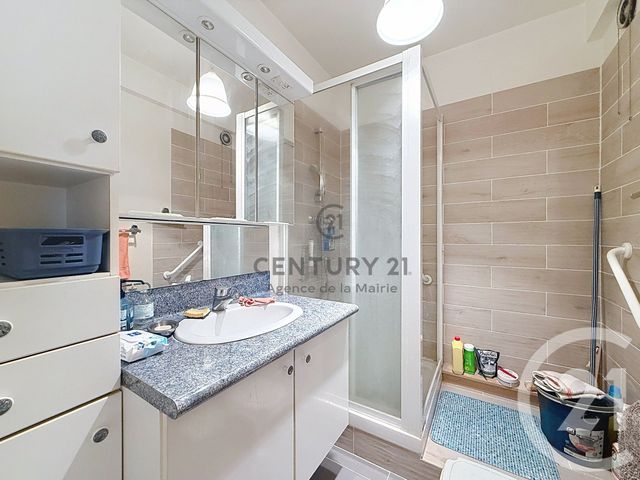 Appartement F3 &agrave; vendre - 3 pi&egrave;ces - 66,01 m2 - Les Lilas - 93 - ILE-DE-FRANCE