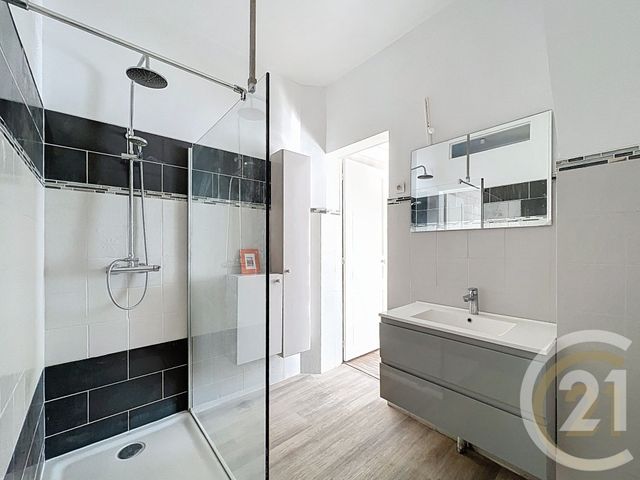 Maison &agrave; vendre - 4 pi&egrave;ces - 93,93 m2 - Viroflay - 78 - ILE-DE-FRANCE