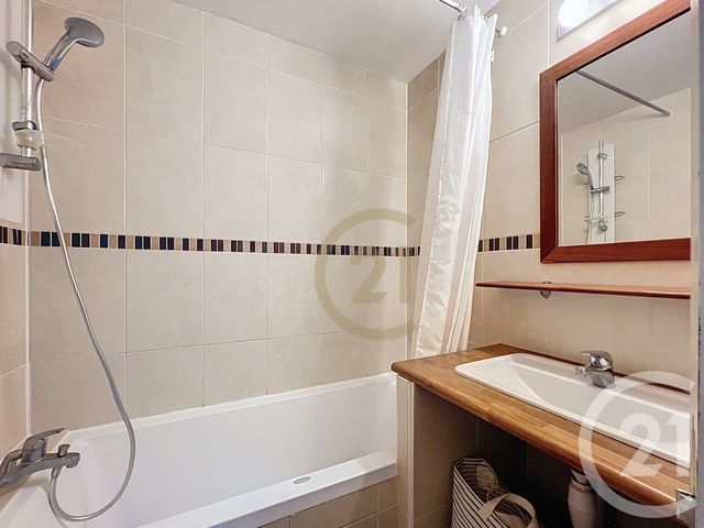 Appartement T2 &agrave; louer - 2 pi&egrave;ces - 44,41 m2 - Paris - 75015 - ILE-DE-FRANCE