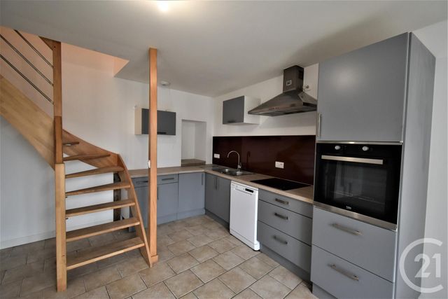 Maison &agrave; louer - 3 pi&egrave;ces - 86 m2 - Astille - 53 - PAYS-DE-LOIRE