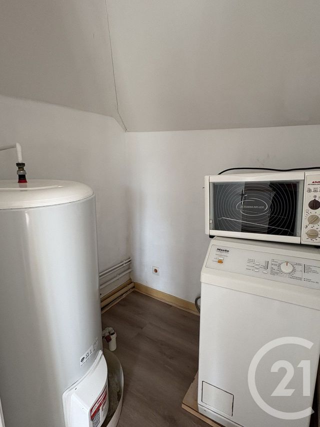 Appartement T2 &agrave; louer - 2 pi&egrave;ces - 41,77 m2 - St Jean Sur Mayenne - 53 - PAYS-DE-LOIRE