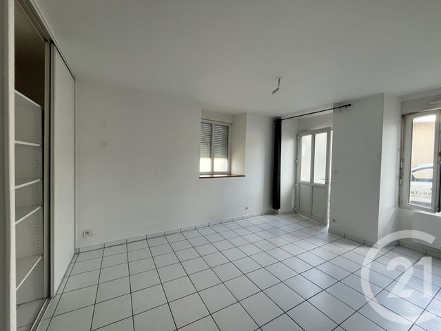 Appartement F2 à louer ST BERTHEVIN