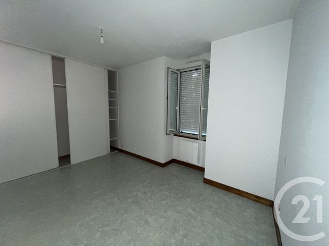 Appartement F2 &agrave; louer - 2 pi&egrave;ces - 41,11 m2 - St Berthevin - 53 - PAYS-DE-LOIRE