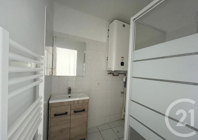 Appartement F2 &agrave; louer - 2 pi&egrave;ces - 41,11 m2 - St Berthevin - 53 - PAYS-DE-LOIRE