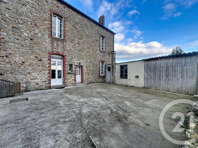 Maison à vendre - 8 pièces - 122 m2 - St Pierre La Cour - 53 - PAYS-DE-LOIRE