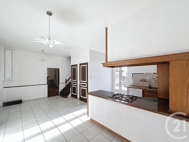 Maison à vendre - 8 pièces - 122 m2 - St Pierre La Cour - 53 - PAYS-DE-LOIRE