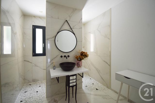 Maison à vendre - 5 pièces - 165,79 m2 - Mayenne - 53 - PAYS-DE-LOIRE