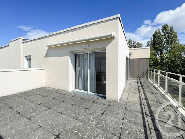 Appartement T3 à vendre - 4 pièces - 76 m2 - St Berthevin - 53 - PAYS-DE-LOIRE