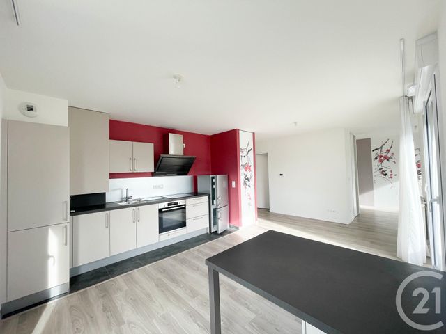 Appartement T3 à vendre - 4 pièces - 76 m2 - St Berthevin - 53 - PAYS-DE-LOIRE