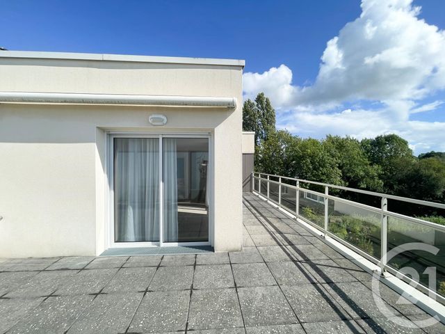 Appartement T3 à vendre - 4 pièces - 76 m2 - St Berthevin - 53 - PAYS-DE-LOIRE