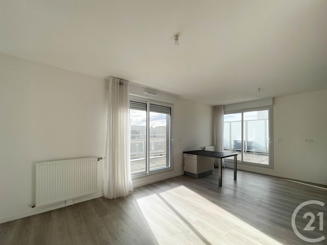 Appartement T3 à vendre - 4 pièces - 76 m2 - St Berthevin - 53 - PAYS-DE-LOIRE