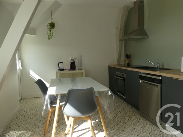 Appartement F2 à louer LAVAL