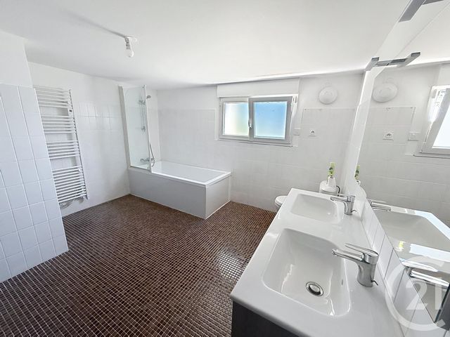 Maison &agrave; vendre - 7 pi&egrave;ces - 110,96 m2 - Ahuille - 53 - PAYS-DE-LOIRE