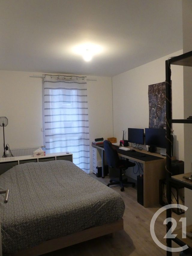 Appartement T4 à louer - 4 pièces - 94,74 m2 - Laval - 53 - PAYS-DE-LOIRE