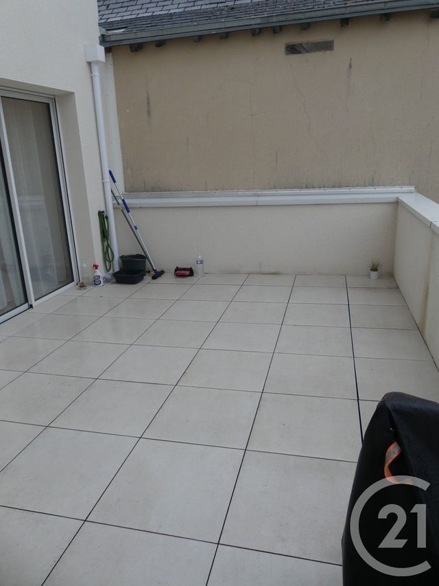 Appartement T4 à louer - 4 pièces - 94,74 m2 - Laval - 53 - PAYS-DE-LOIRE