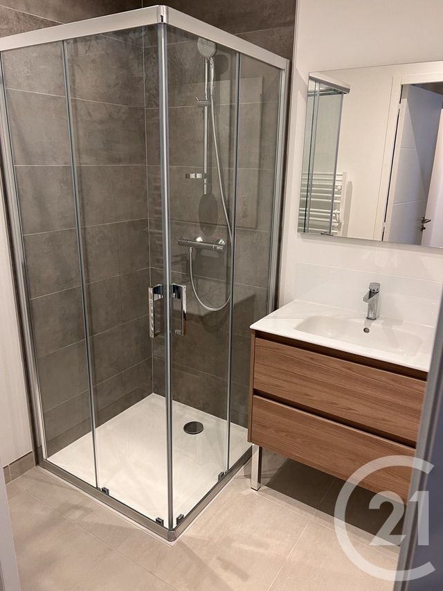 Appartement T4 à louer - 4 pièces - 94,74 m2 - Laval - 53 - PAYS-DE-LOIRE