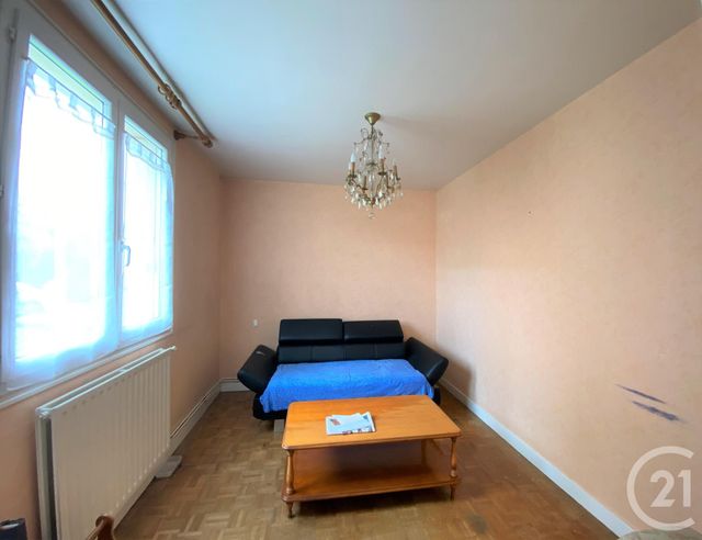 Appartement T3 à vendre - 3 pièces - 63,49 m2 - St Berthevin - 53 - PAYS-DE-LOIRE