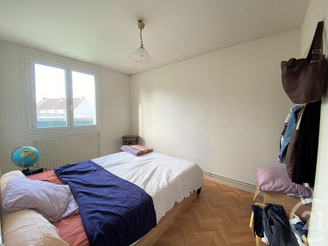 Appartement T3 à vendre - 3 pièces - 63,49 m2 - St Berthevin - 53 - PAYS-DE-LOIRE