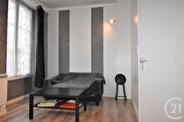 Appartement F2 à louer LAVAL