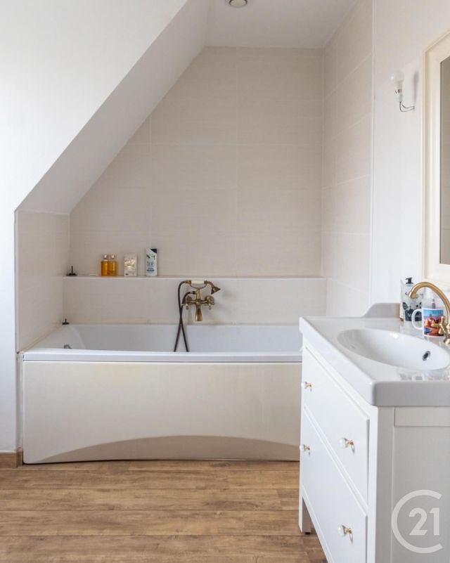 Maison &agrave; vendre - 7 pi&egrave;ces - 394 m2 - L Huisserie - 53 - PAYS-DE-LOIRE