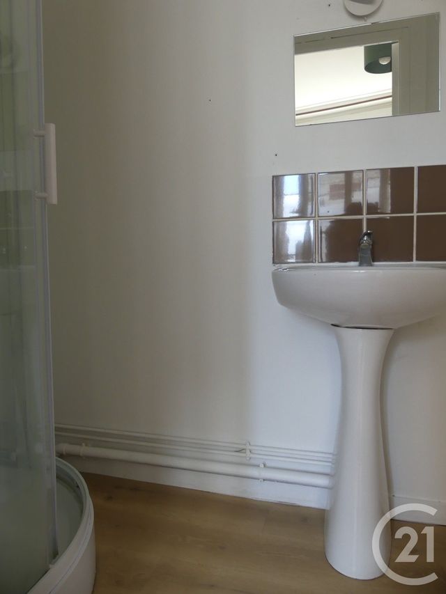 Appartement F2 &agrave; louer - 2 pi&egrave;ces - 30,06 m2 - Laval - 53 - PAYS-DE-LOIRE