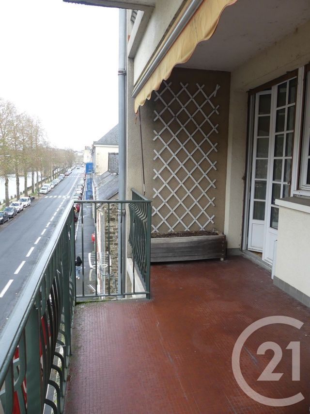 Appartement T4 &agrave; louer - 4 pi&egrave;ces - 104,61 m2 - Laval - 53 - PAYS-DE-LOIRE