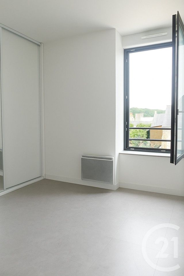 Appartement T2 &agrave; louer - 2 pi&egrave;ces - 40 m2 - Laval - 53 - PAYS-DE-LOIRE