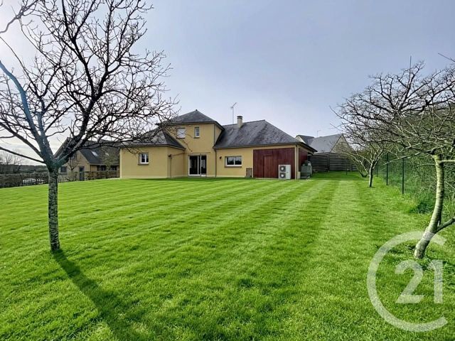 Maison &agrave; vendre - 7 pi&egrave;ces - 180,71 m2 - Montigne Le Brillant - 53 - PAYS-DE-LOIRE