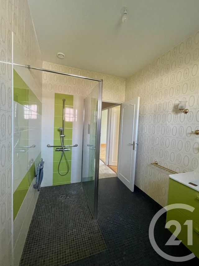 Maison &agrave; louer - 4 pi&egrave;ces - 110 m2 - St Berthevin - 53 - PAYS-DE-LOIRE