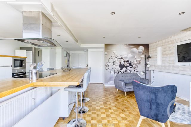 Appartement F5 &agrave; louer - 5 pi&egrave;ces - 103 m2 - Laval - 53 - PAYS-DE-LOIRE