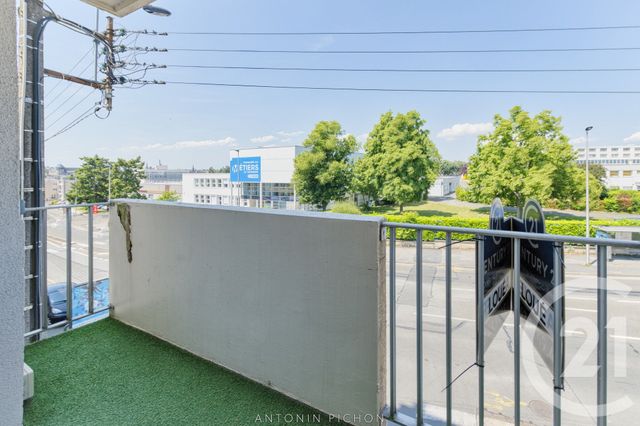 Appartement F5 &agrave; louer - 5 pi&egrave;ces - 103 m2 - Laval - 53 - PAYS-DE-LOIRE