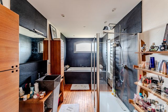 Maison &agrave; vendre - 12 pi&egrave;ces - 238 m2 - St Berthevin - 53 - PAYS-DE-LOIRE