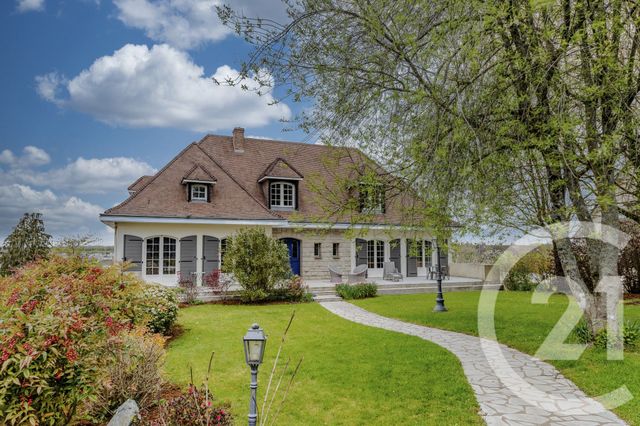 Maison &agrave; vendre - 12 pi&egrave;ces - 238 m2 - St Berthevin - 53 - PAYS-DE-LOIRE