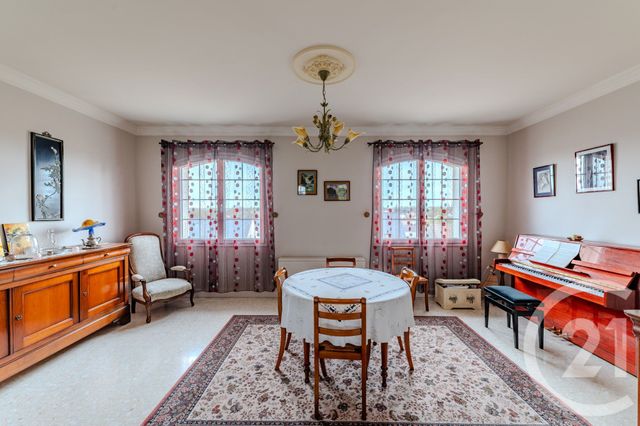 Maison &agrave; vendre - 12 pi&egrave;ces - 238 m2 - St Berthevin - 53 - PAYS-DE-LOIRE