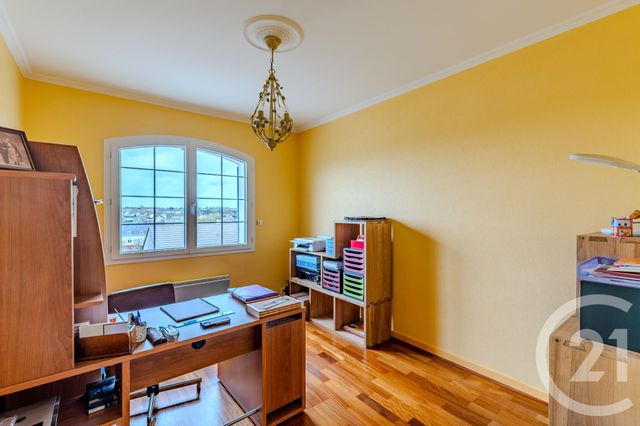 Maison &agrave; vendre - 12 pi&egrave;ces - 238 m2 - St Berthevin - 53 - PAYS-DE-LOIRE