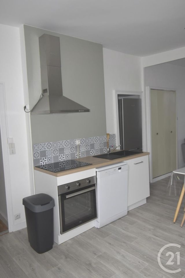 Appartement Chambre &agrave; louer - 5 pi&egrave;ces - 90 m2 - Laval - 53 - PAYS-DE-LOIRE