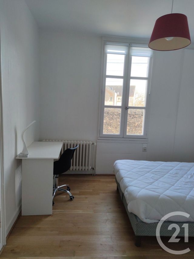 Appartement Chambre &agrave; louer - 5 pi&egrave;ces - 90 m2 - Laval - 53 - PAYS-DE-LOIRE