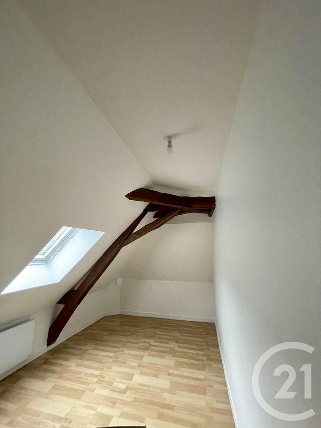 Maison &agrave; louer - 4 pi&egrave;ces - 54,89 m2 - Meslay Du Maine - 53 - PAYS-DE-LOIRE