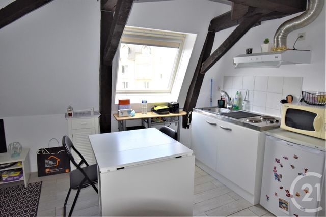 Appartement Studio &agrave; louer - 1 pi&egrave;ce - 18,32 m2 - Laval - 53 - PAYS-DE-LOIRE
